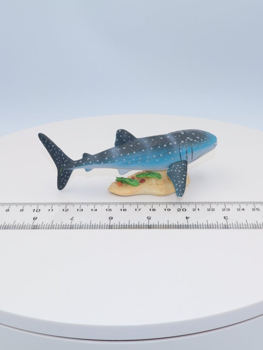 Disney Pixar Destiny the whale shark from Finding Dory - Picture 4 of 11